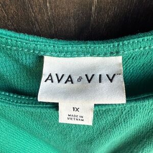 Ava & Viv Green Dress